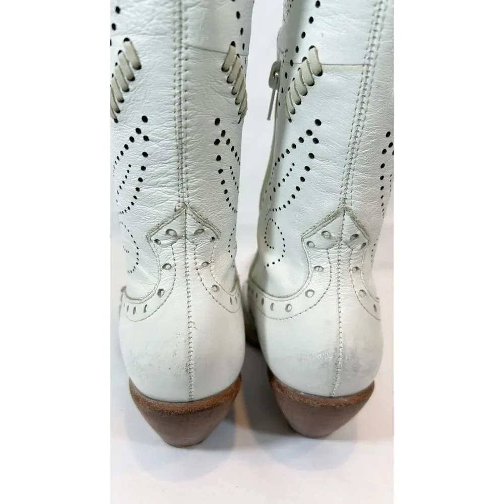 BCBGIRLS White Leather Cowgirl Boots Size 5.5-6 Bohemian Western